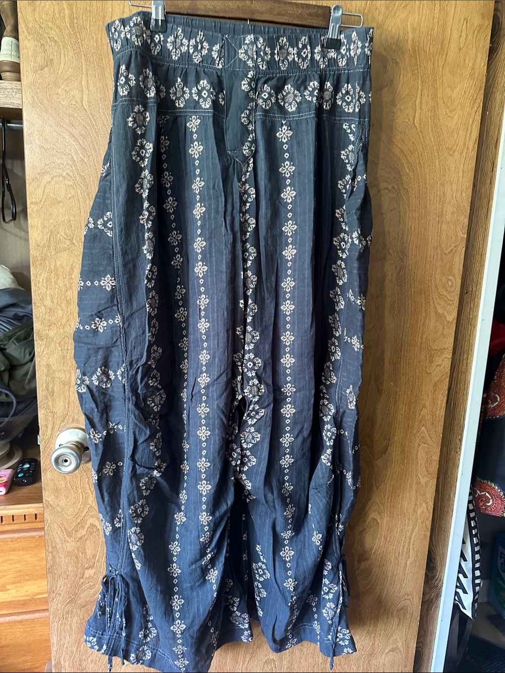 Women's Navy Wide-Leg Printed Palazzo Pants